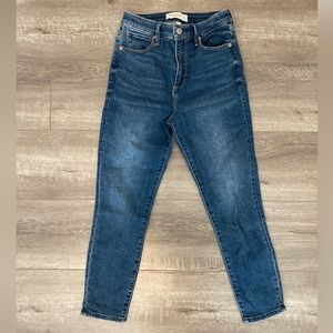 Abercrombie Curve Love Super Skinny Ankle Jeans (size 4S)